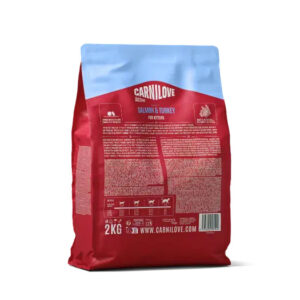 Carnilove Salmon & Turkey cat food bag for kittens, 2 kg, red and blue packaging.