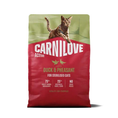 Cat food bag labeled Carnilove Active Duck & Pheasant for sterilised cats with a cat illustration on red and green packaging.