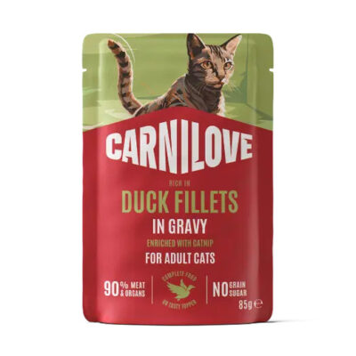 Carnilove Duck Fillets in Gravy cat food pouch for adult cats, red label with a cat image and green top; highlights include 90% meat & organs and no grain